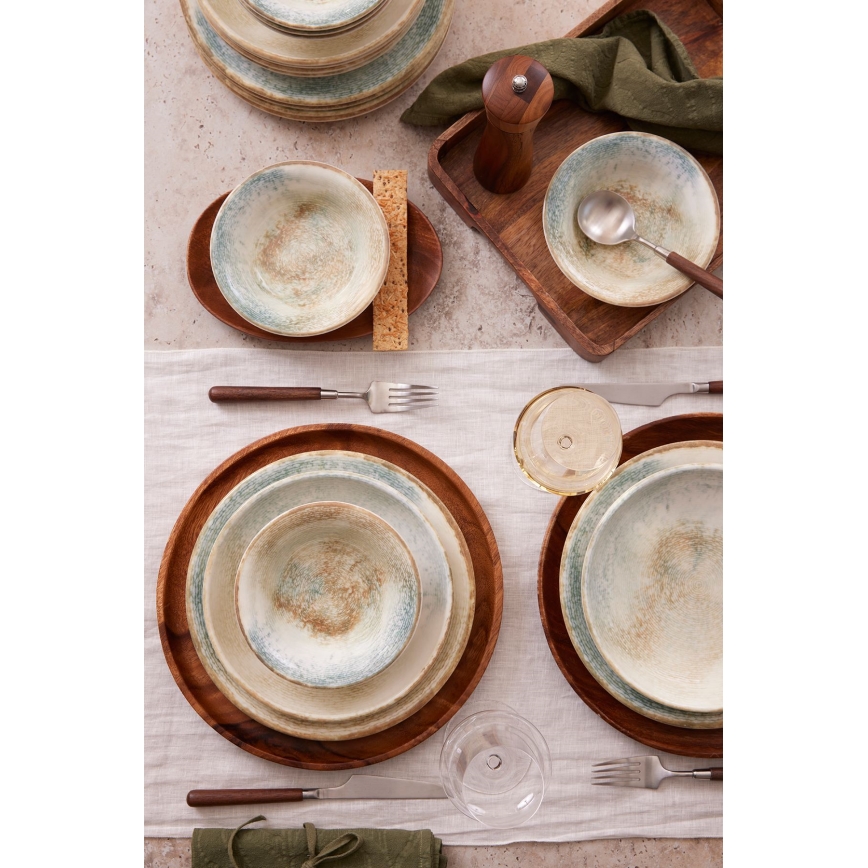 18-teiliges Geschirrset mehrfarbig/Porzellan