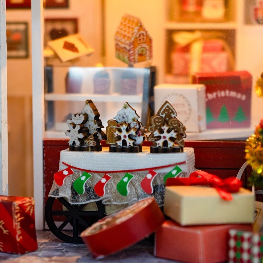 2Kids Toys - Miniatur Weihnachtszuckerbäckerei Haus 2xAAA