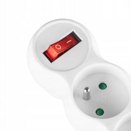 3-fache Steckdosenleiste mit Schalter