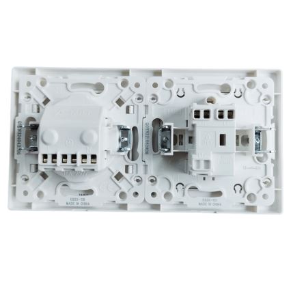 Aigostar - Einfacher Schalter Nr. 1 und SCHUKO-Steckdose 250 V mit Rahmen, weiß
