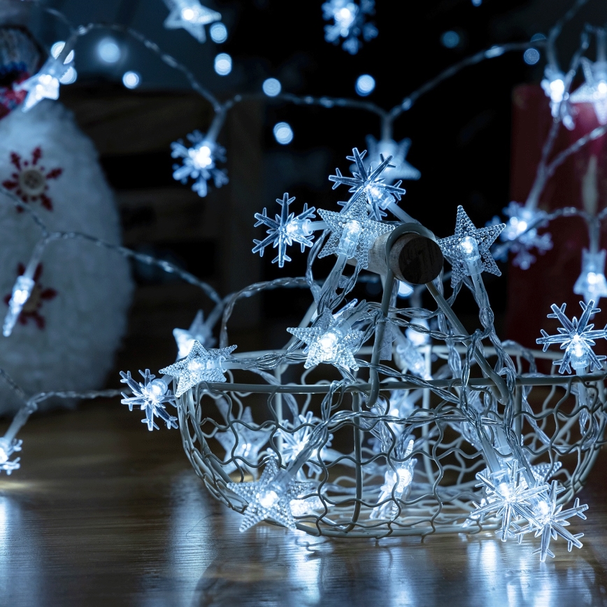 Aigostar - LED Außen Weihnachtslichterkette 25xLED/8 Funktionen 3xAA 2,5 m IP44 kaltweiß