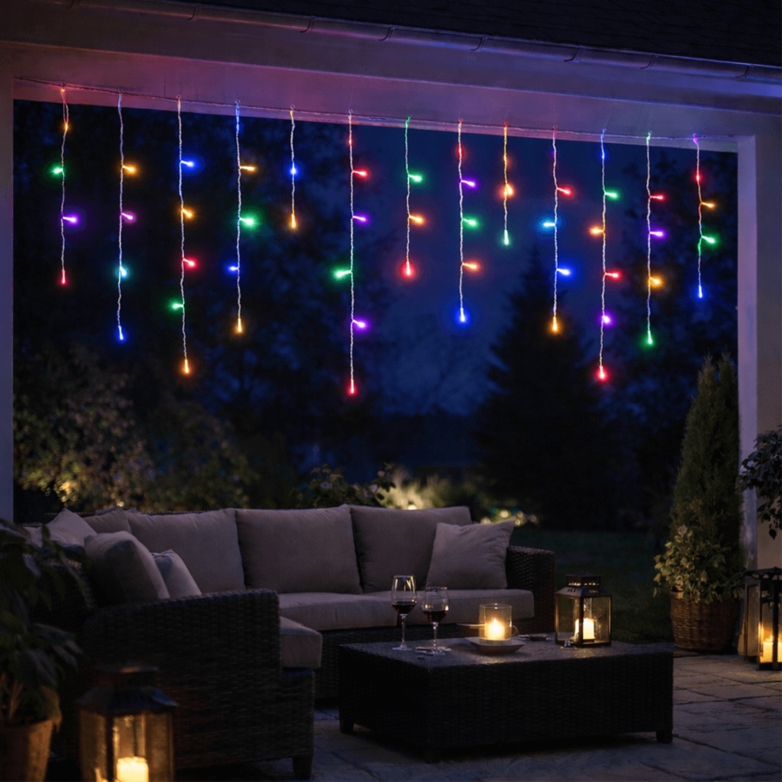 Aigostar - LED-Lichterkette für den Außenbereich, 300 LEDs, 8 Funktionen, 3xAA, 18x0,6 m, IP44, mehrfarbig