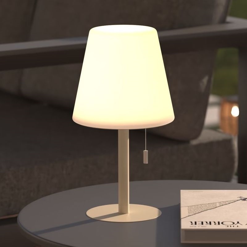 Atmosphera - Aufladbare Outdoor-Tischleuchte (LED RGBW) ZACK LED/3,7V 1200 mAh IP44 beige