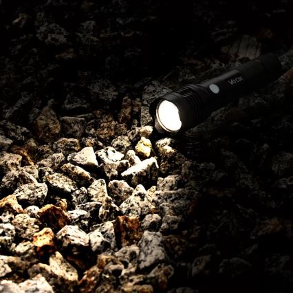 Aufladbare LED-Taschenlampe LED/10W/5V IPX4 800 glänzend 1200 mAh