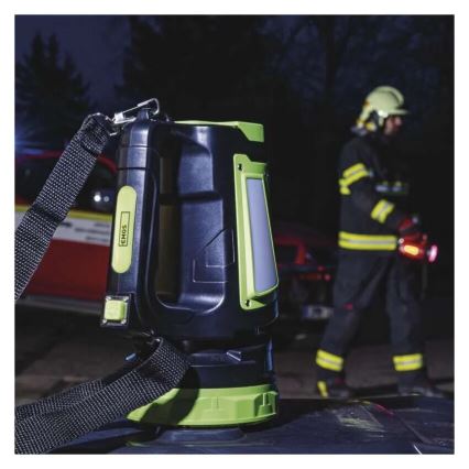 Aufladbare LED-Taschenlampe LED/3,7V IP44 850 lm 8000mAh