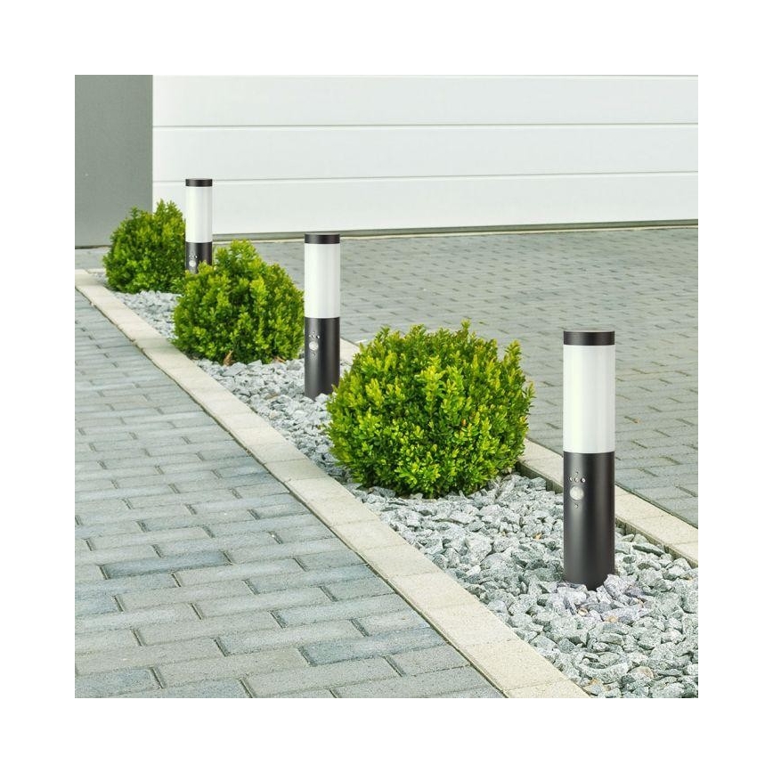 Außenleuchte mit Sensor 1xE27/60W/230V IP44 45cm grau