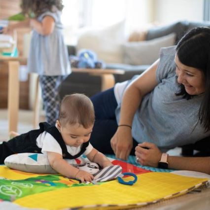 Baby Einstein – Kinderdecke zum Spielen 5in1 PATCH'S COLOR PLAYSPACE