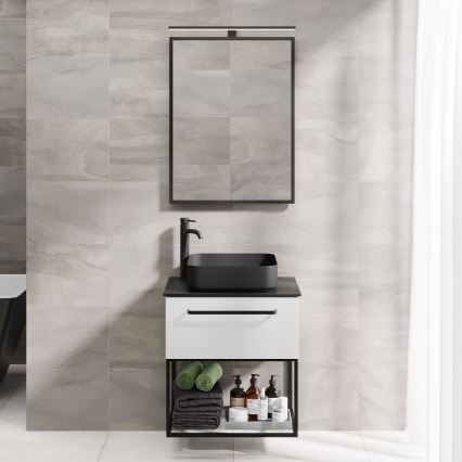 BATH DELUXE 01-060-05-02-00 - Badezimmerspiegel BORGSTED 60x80 cm schwarz