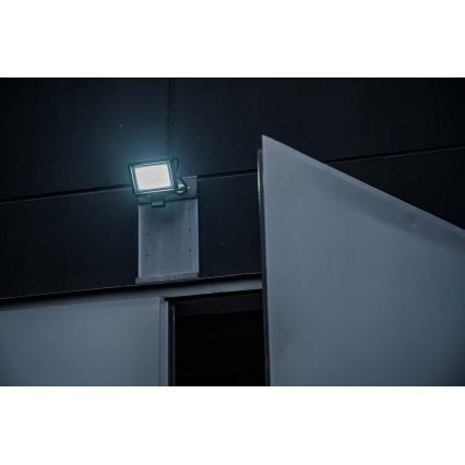 Brennenstuhl - LED-Außenstrahler mit Sensor LED/50W/230V 6500K IP65