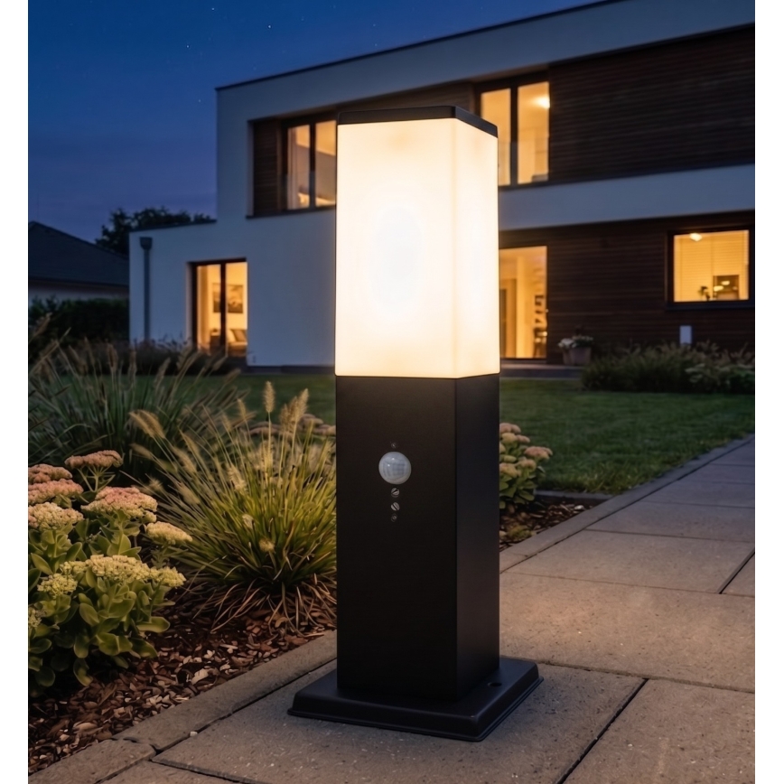 Brilagi - Außenleuchte mit Sensor NOVA 1xE27/15W/230V 40 cm IP44 schwarz