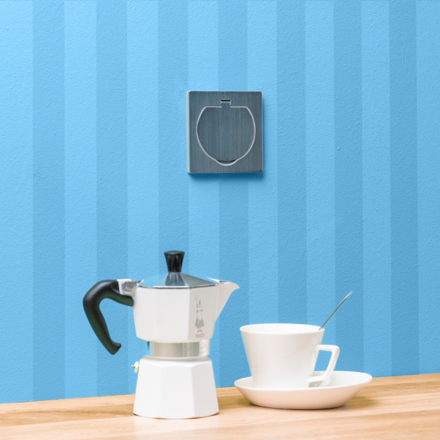 Brilagi - Boden-Einbausteckdose für den Outdoor-Bereich IP55 matt Chrom quadratisch