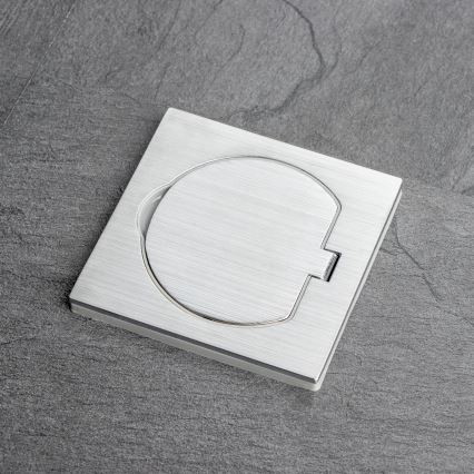 Brilagi - Boden-Einbausteckdose für den Outdoor-Bereich IP55 matt Chrom quadratisch