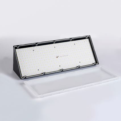Brilagi - LED-Außenwandleuchte mit Sensor TRIANGLE LED/42W/230V schwarz IP65