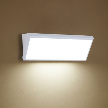 Brilagi - LED-Außenwandleuchte TRIANGLE LED/42W/230V 45 cm weiß IP65