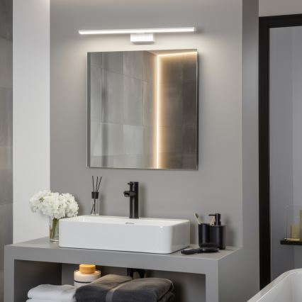 Brilagi - LED-Beleuchtung für Badezimmerspiegel 3‑in‑1 VESTRA LED/12W/230V 60 cm IP44 weiß