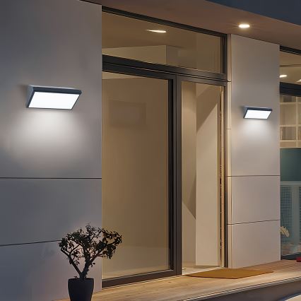 Brilagi - LED RGBW dimmbares Außen-Wandleuchte TRIANGLE 1xE27/15W/230V 2700-6500K IP65 Anthrazit