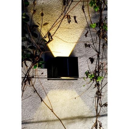 Brilagi - LED-Solar-Wandleuchte mit Sensor SOLAR CUBE LED/2W/3,2V IP54