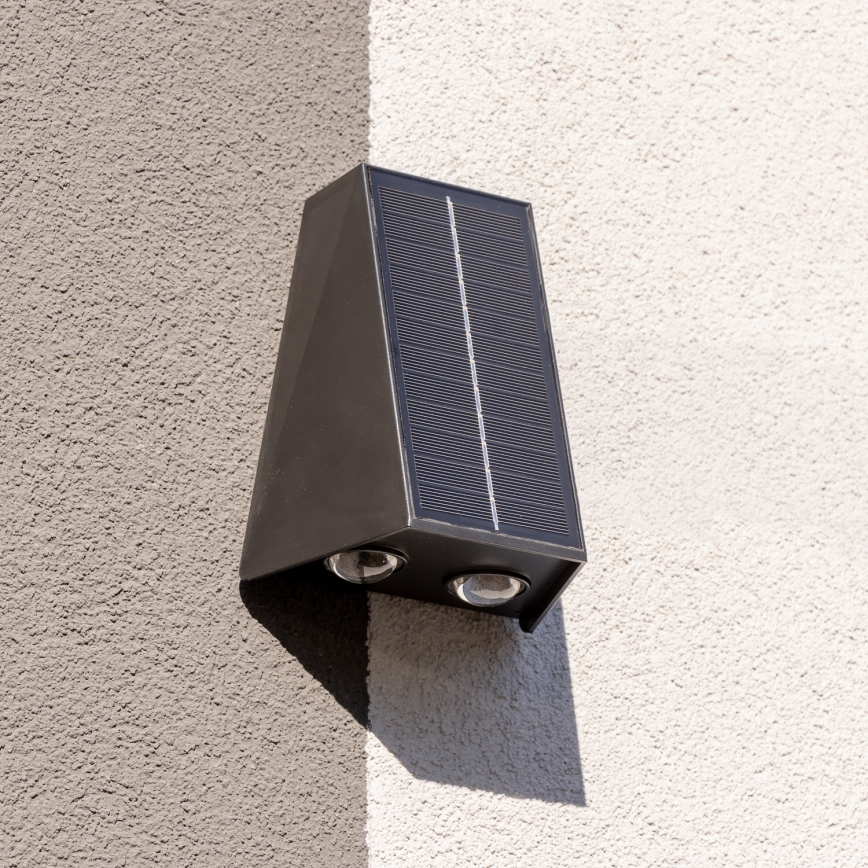 Brilagi - LED-Solarwandleuchte PYRAMID LED/2W/3,2V 1300 mAh IP54