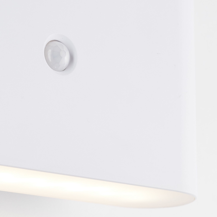 Brilliant - Aufladbare LED-Outdoor-Wandleuchte mit Sensor XINO LED/3W/5V IP44 weiß