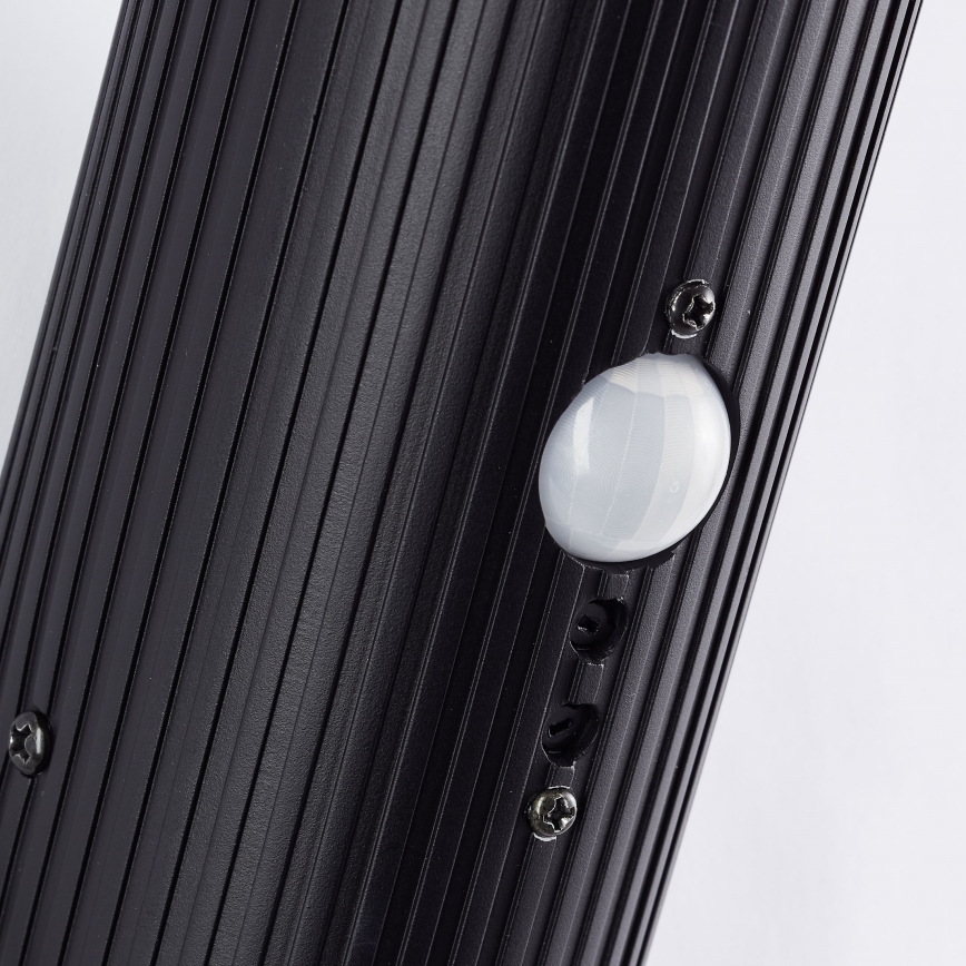 Brilliant - Outdoor-Wandleuchte mit Sensor KALEO 1xE27/10W/230V IP44 schwarz