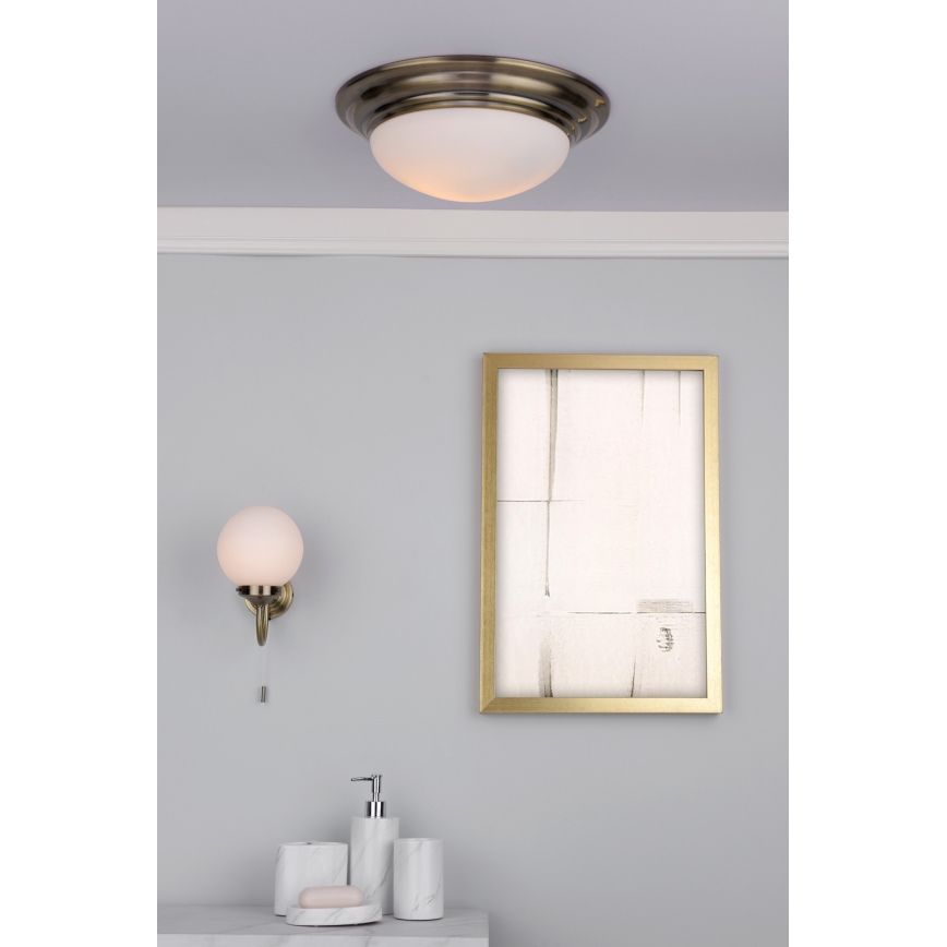 Där Lighting BAR5075 - Badezimmer-Deckenleuchte BARCLAY 1xE27/60W/230V Ø 38 cm Messing