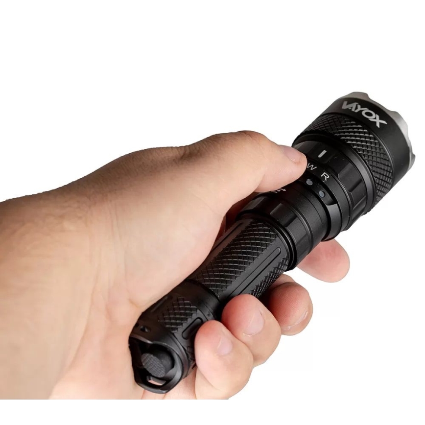Dimmbare, aufladbare LED-RGBW-Taschenlampe LED/15W/5V IP66 1500 glänzend 2000 mAh