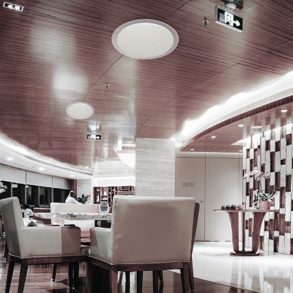 Dimmbare LED-Deckenleuchte LED/72W/230V 3000-6500K d 67 cm weiß + Fernbedienung