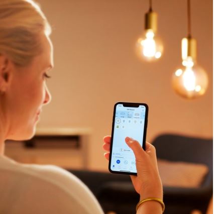 Dimmbare LED Glühbirne VINTAGE FILAMENT C35 E14/4,9W/230V 2000-5000K CRI 90 Wi-Fi - WiZ