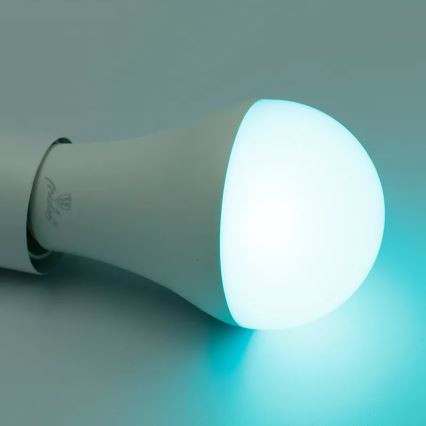 Dimmbare LED-RGBW-Glühlampe A60 E27/15W/230V 2700-6500K Wi-Fi Tuya