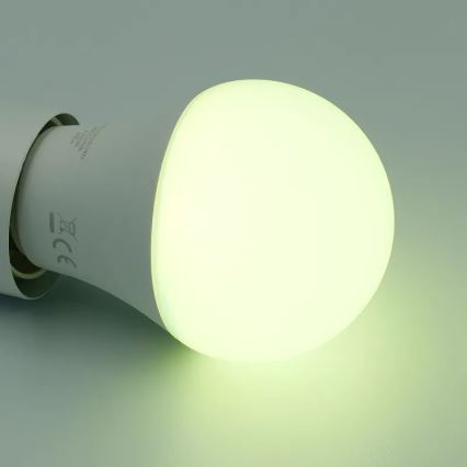 Dimmbare LED-RGBW-Glühlampe A60 E27/9W/230V 2700-6500K Wi-Fi Tuya
