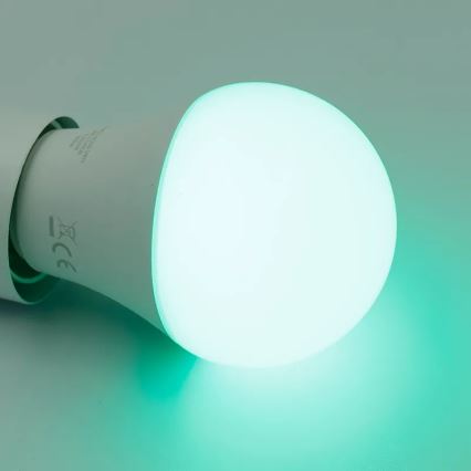 Dimmbare LED-RGBW-Glühlampe A60 E27/9W/230V 2700-6500K Wi-Fi Tuya
