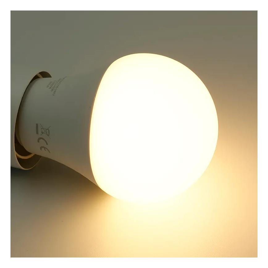 Dimmbare LED-RGBW-Glühlampe A60 E27/9W/230V 2700-6500K Wi-Fi Tuya