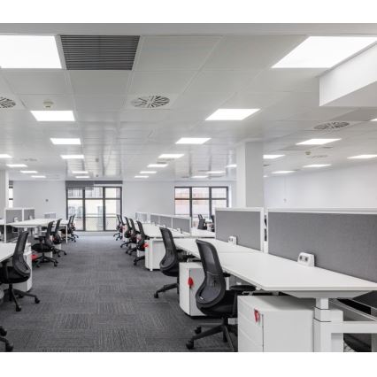 Dimmbares LED-Einbaupanel CAPRI LED/25/36/40W/230V 3000/4000/5700K UGR&lt;19 IP44 60x60 cm