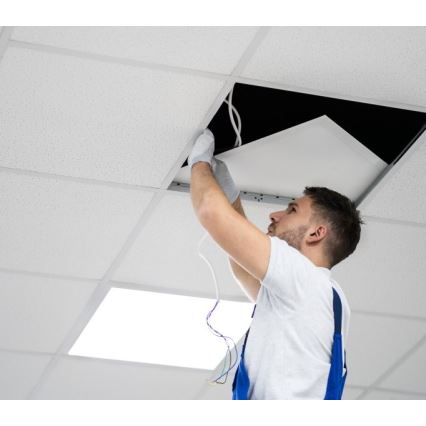 Dimmbares LED-Einbaupanel CAPRI LED/25/36/40W/230V 3000/4000/5700K UGR&lt;19 IP44 60x60 cm