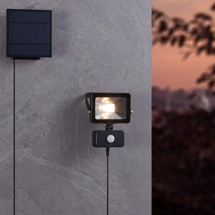 Eglo - LED-Solarstrahler mit Sensor 15xLED/0,03W/3,7V 2600 mAh IP44