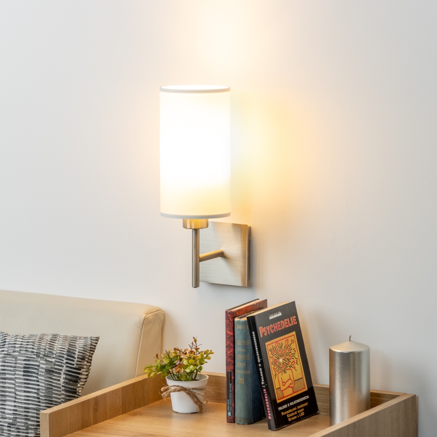 Eglo - LED Wandleuchte TUNJA 1xE27/60W/230V mattchrom/weiß