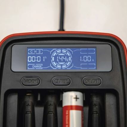 Batterieladegerät mit LCD-Display 4xAA/AAA 5V