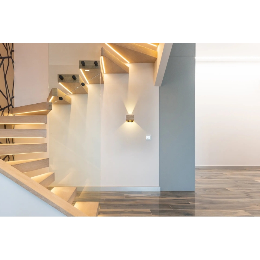Globo - LED-Wandleuchte LED/8W/230V braun