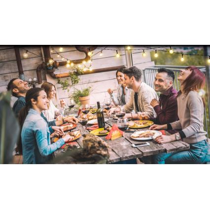 Grundig - LED dimmbare Solar-Lichterkette 50xLED/8 Funktionen 9,35 m warmweiß 1200 mAh + Fernbedienung