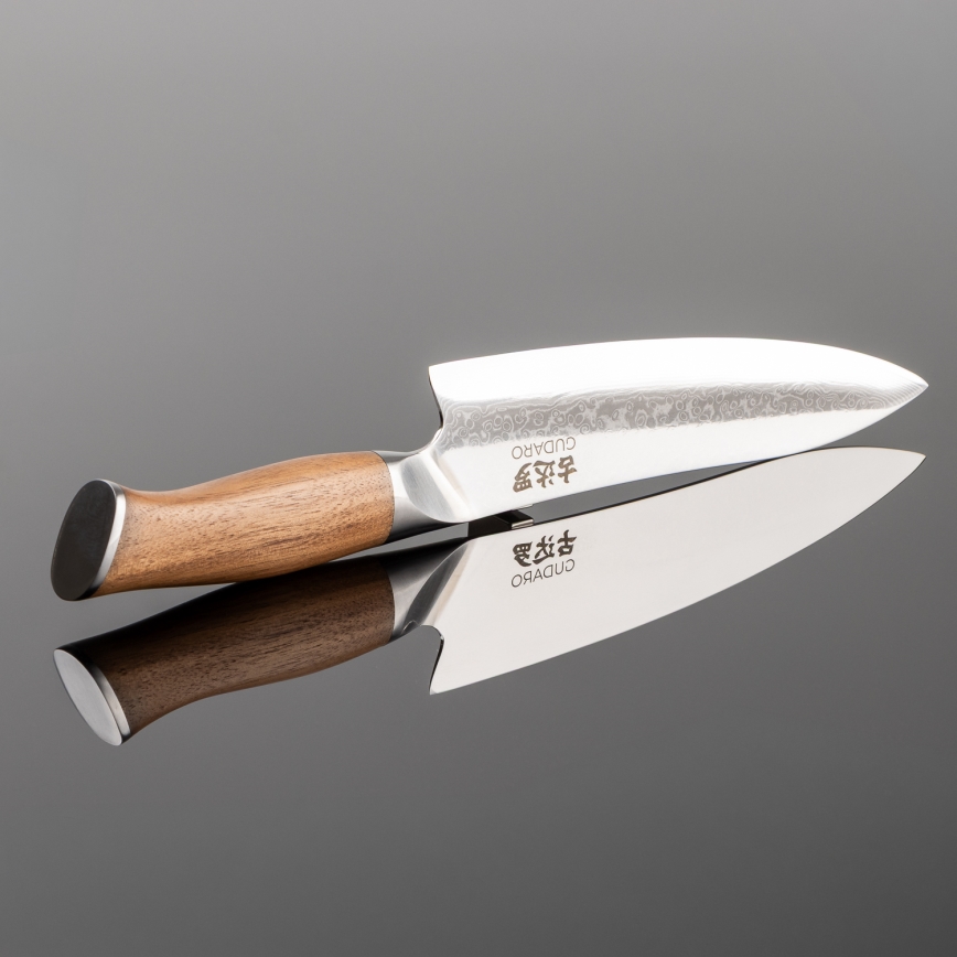 Gudaro - Damast-Chefmesser TAKUMI 8, 67 Lagen Stahl, Klingenlänge 20 cm, Walnuss