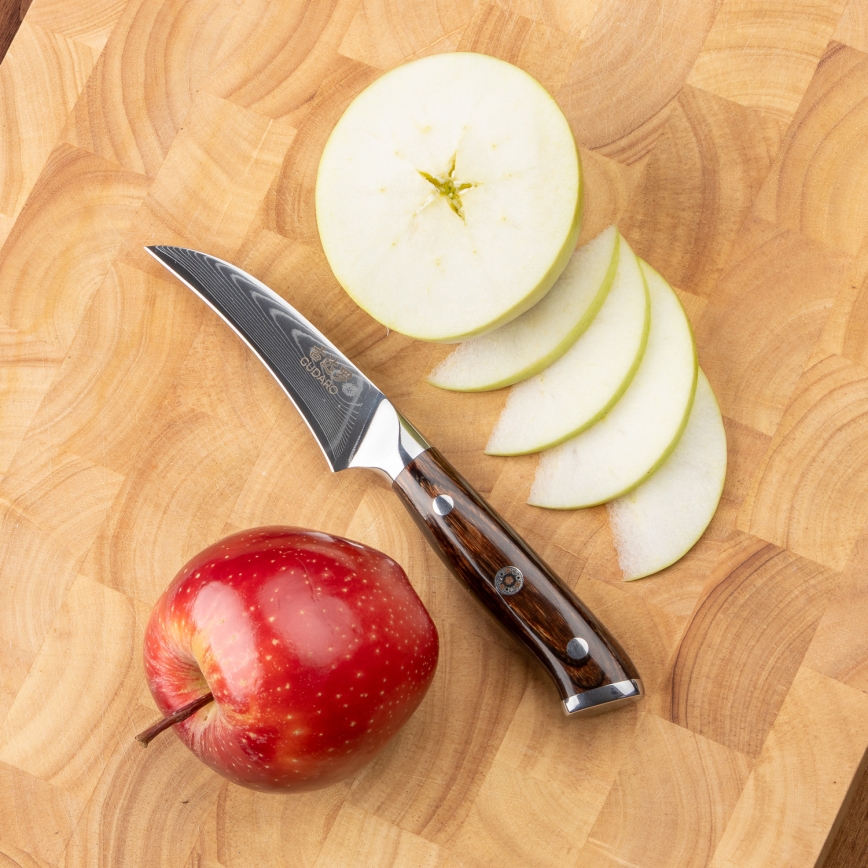 Gudaro - SET 2x Damast-Santoku-Küchenmesser FENG 7,5, 67-lagiger Damaszenerstahl, Klingenlänge 18 cm + 1x GRATIS Damast-Obstmesser FENG 3,5, 67-lagiger Damaszenerstahl, Klingenlänge 9,5 cm