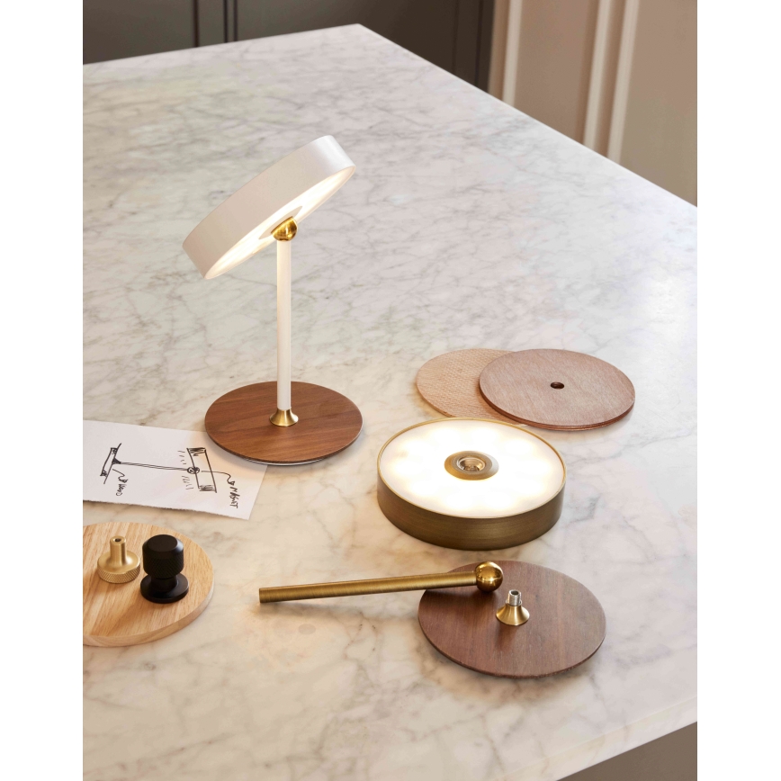 Halo Design 745784 - Wiederaufladbare, dimmbare LED-Tischlampe ON THE MOVE LED/2,5W/4000 mAh Messing/Holz