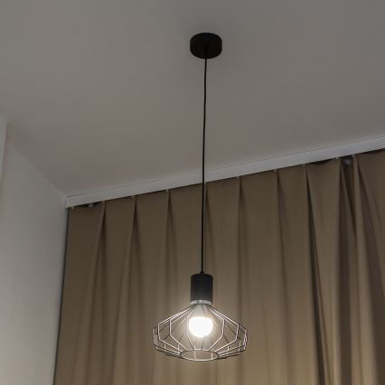 Hängeleuchte an Kabel SOLANO 1xE27/15W/230V schwarz/glänzender Chrom