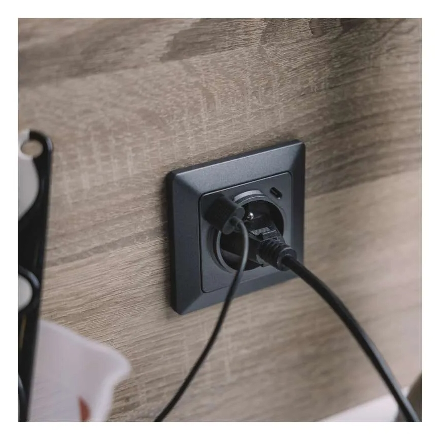 Haushaltssteckdose mit USB‑A‑ und USB‑C‑Anschluss, französischer Typ, 250 V/16 A, anthrazit