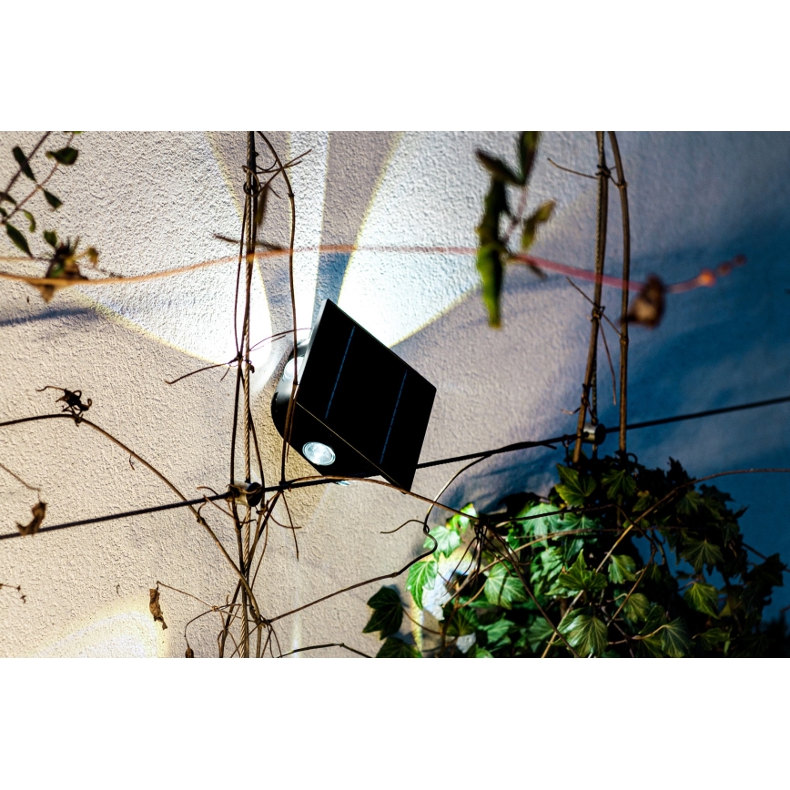 LED Solar-Wandleuchte mit Sensor LED/2W/5V IP54 1300 mAh