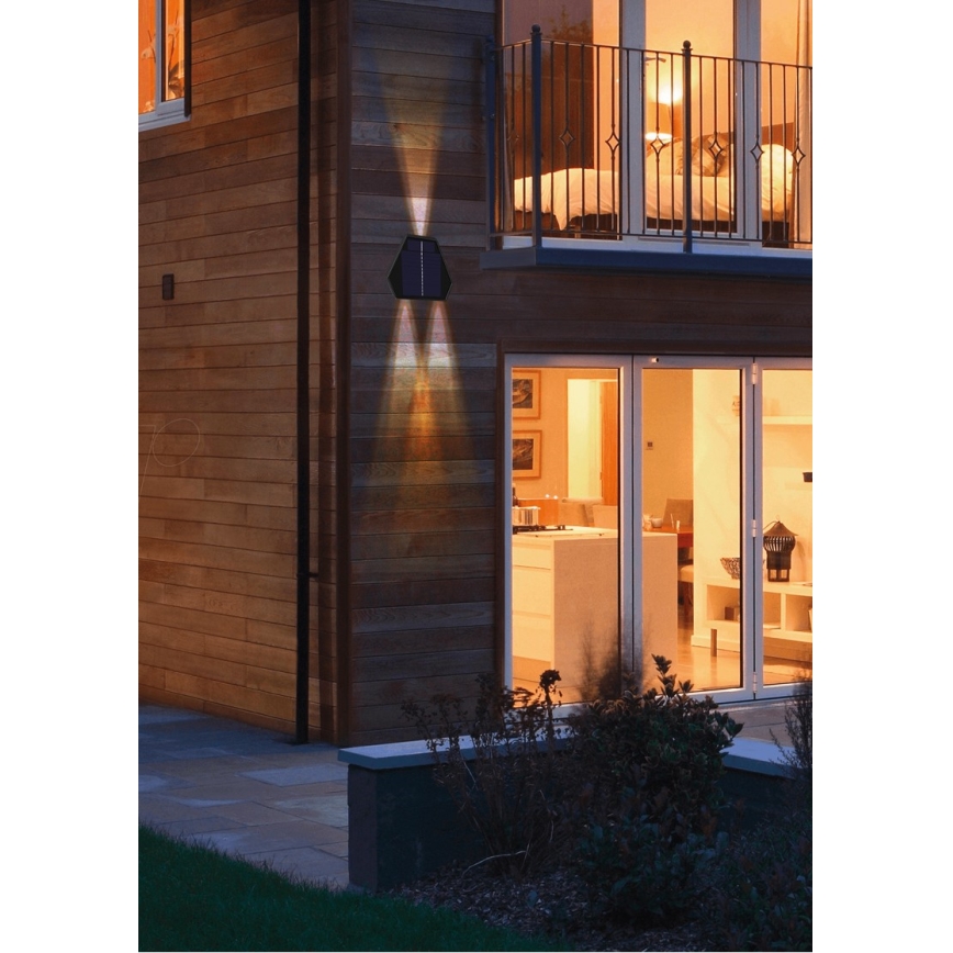 LED Solar-Wandleuchte mit Sensor LED/2W/5V IP54 1300 mAh