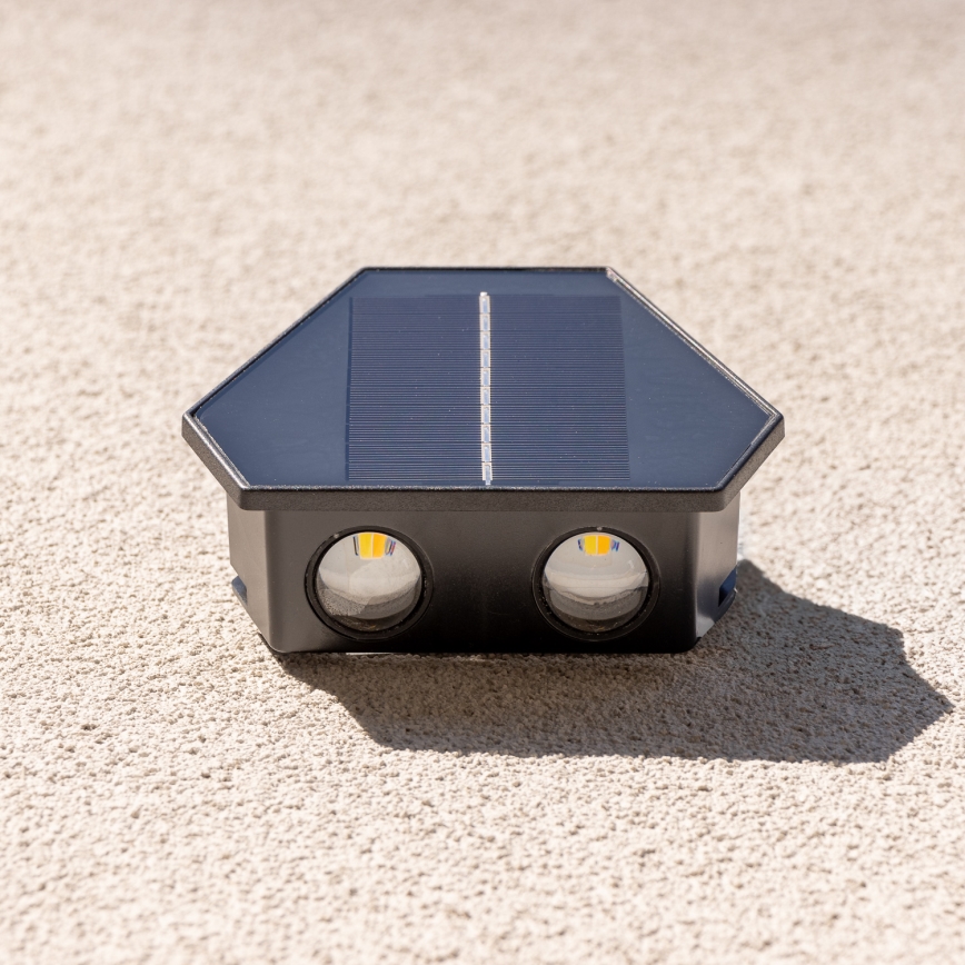 LED Solar-Wandleuchte mit Sensor LED/2W/5V IP54 1300 mAh