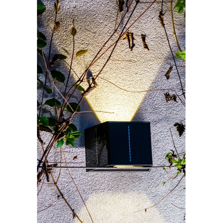 LED Solar-Wandleuchte mit Sensor LED/2W/5V IP54 1300 mAh