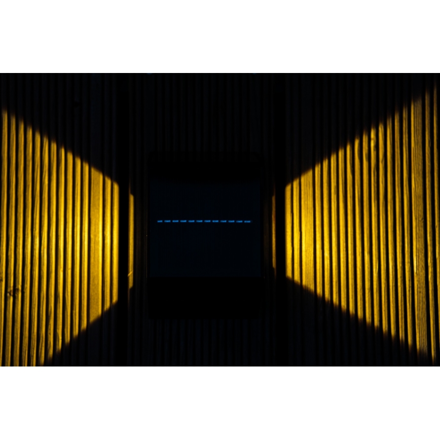 LED Solar-Wandleuchte mit Sensor LED/2W/5V IP54 1300 mAh