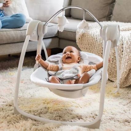 Ingenuity – Babyschaukel mit Melodie CUDDLE LAMB